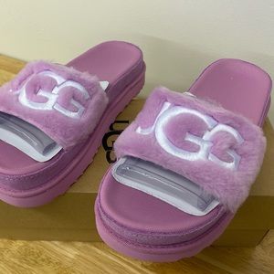 Designer UGG Laton Fur Slide Wildflower Size 7 New with Box